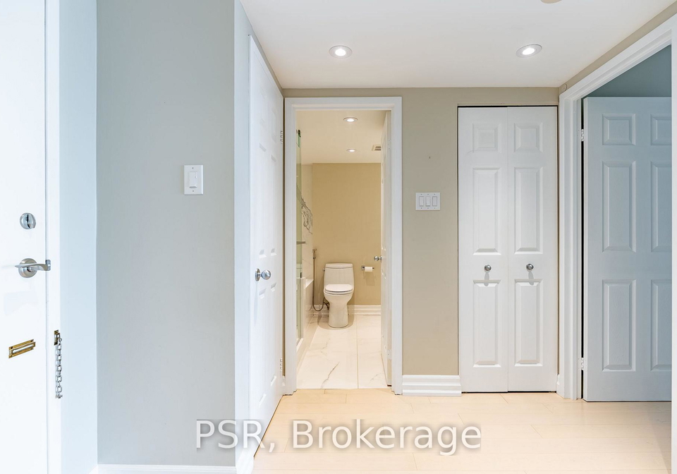 77-harbour-square-toronto-toronto-ontario-c13755944