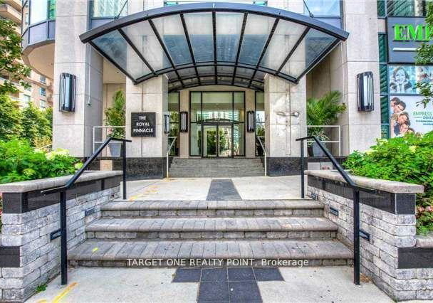 33-empress-avenue-toronto-north-york-ontario-c13756734