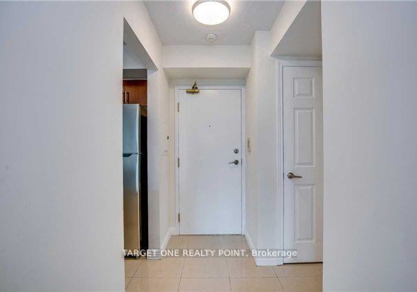 33-empress-avenue-toronto-north-york-ontario-c13756734