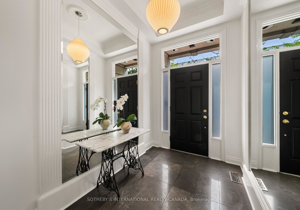 213-walmer-road-toronto-toronto-ontario-c13756922