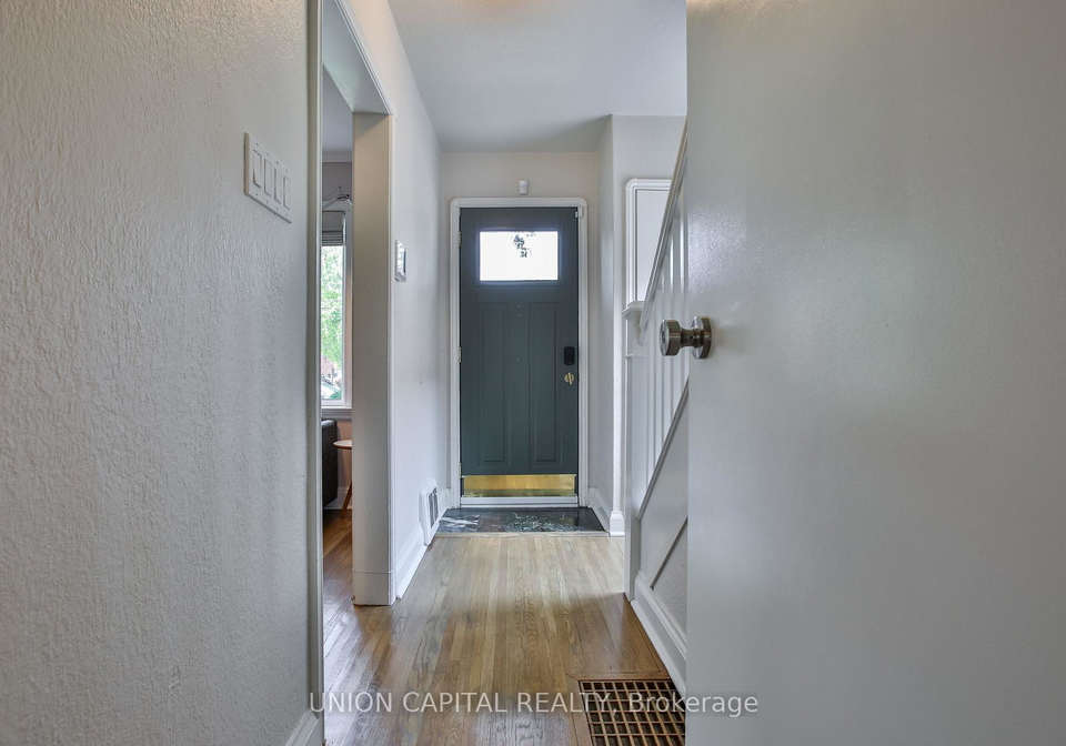 81-thursfield-crescent-toronto-east-york-ontario-c13756930