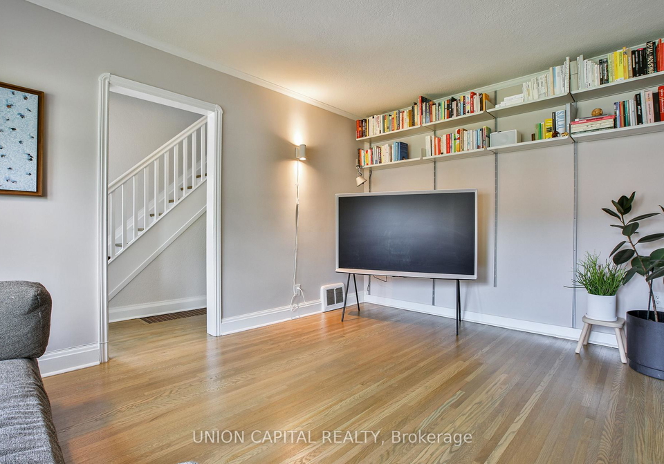 81-thursfield-crescent-toronto-east-york-ontario-c13756930