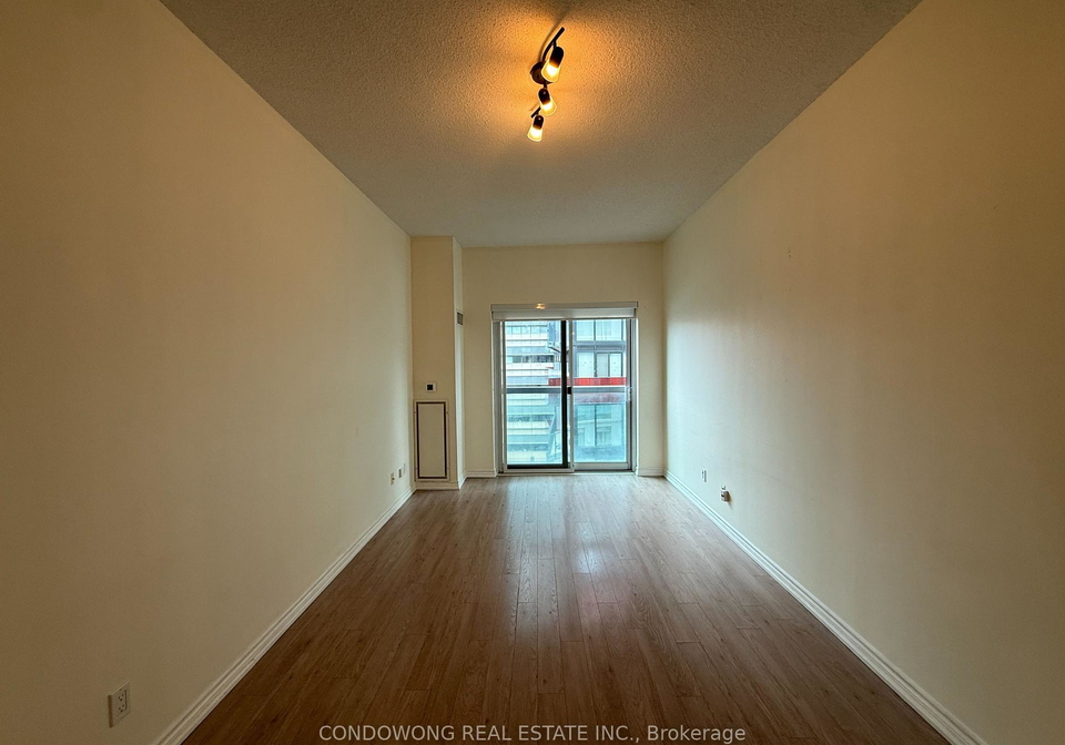 168-simcoe-street-toronto-toronto-ontario-c13757368