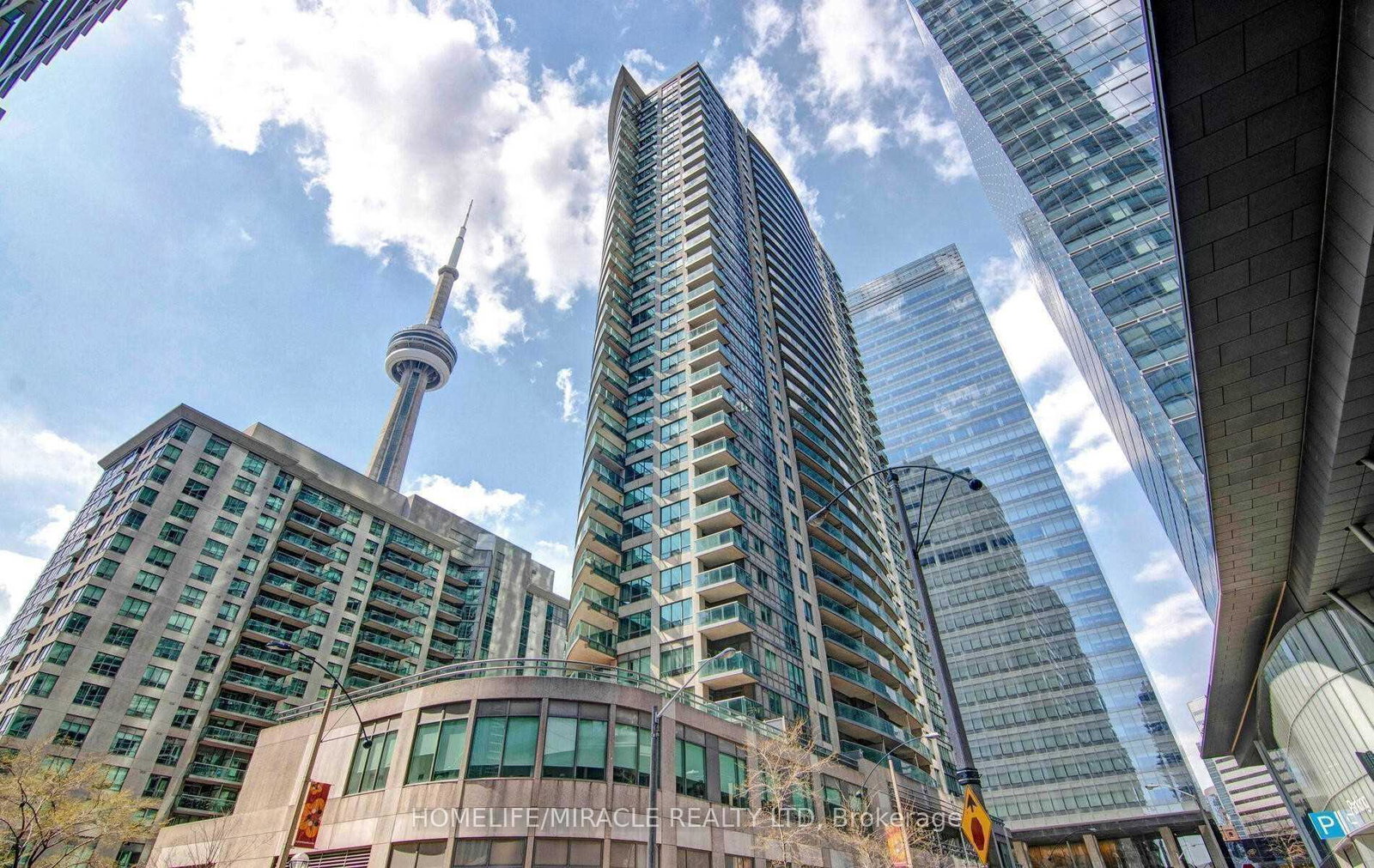 30-grand-trunk-crescent-toronto-toronto-ontario-c13757600
