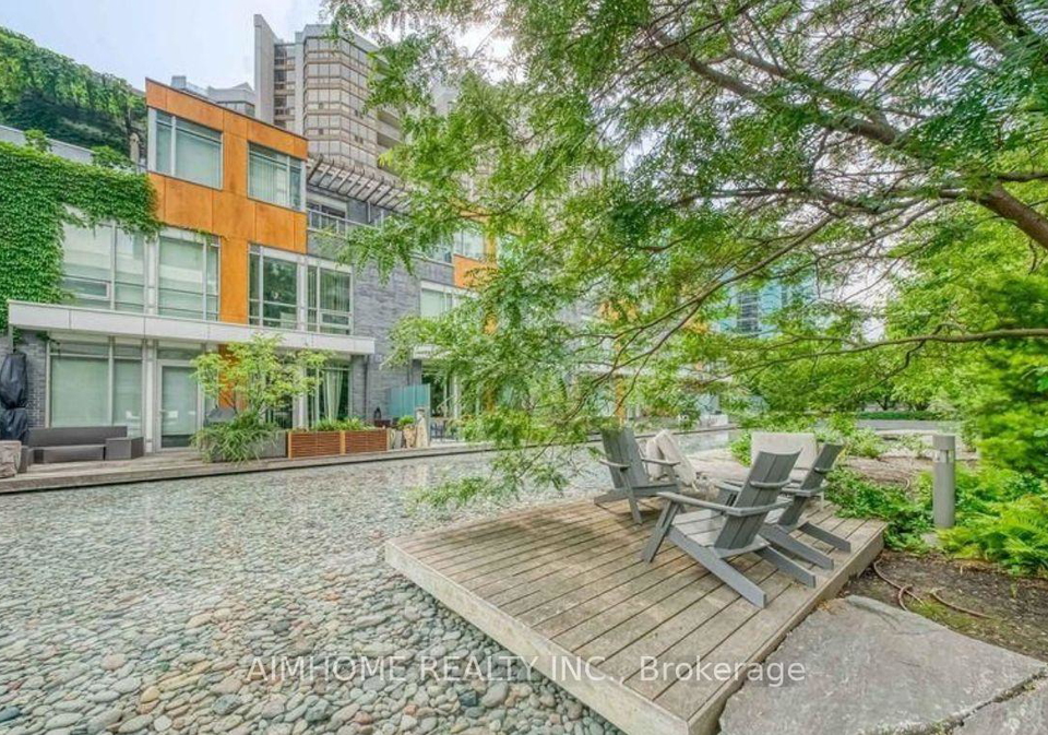 88-sheppard-avenue-e-toronto-north-york-ontario-c13757998