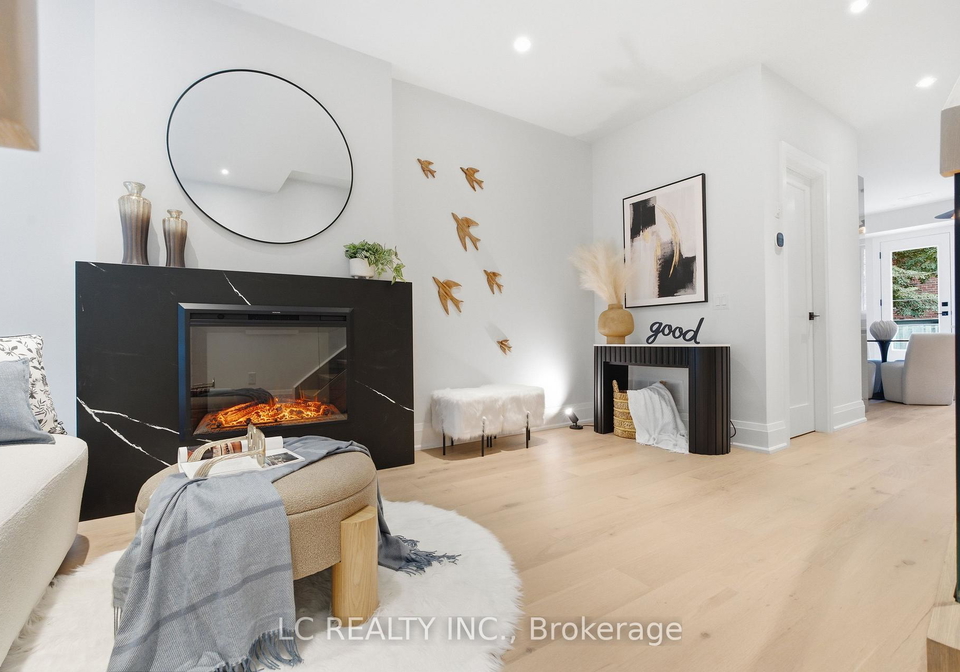 241-finch-avenue-e-toronto-north-york-ontario-c13758028