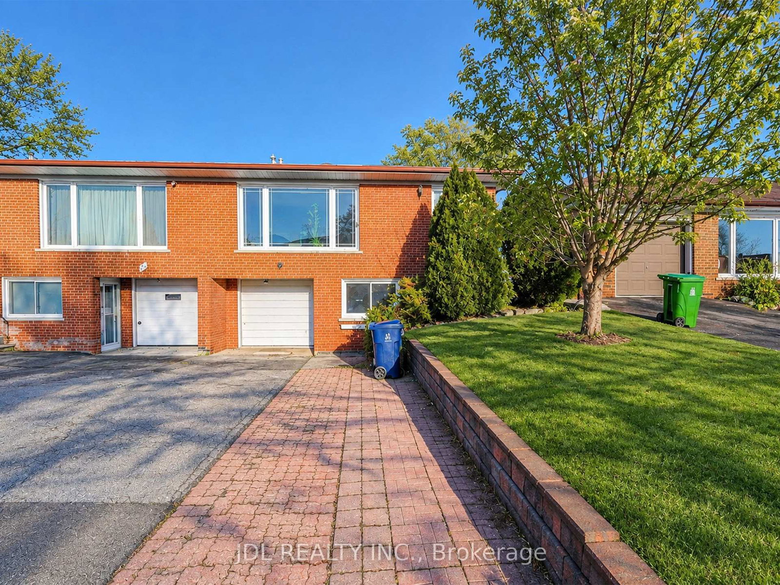 47-greyhound-drive-toronto-north-york-ontario-c13758230