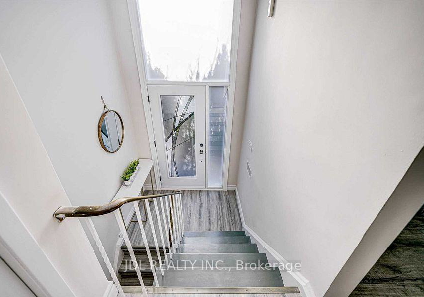 47-greyhound-drive-toronto-north-york-ontario-c13758230