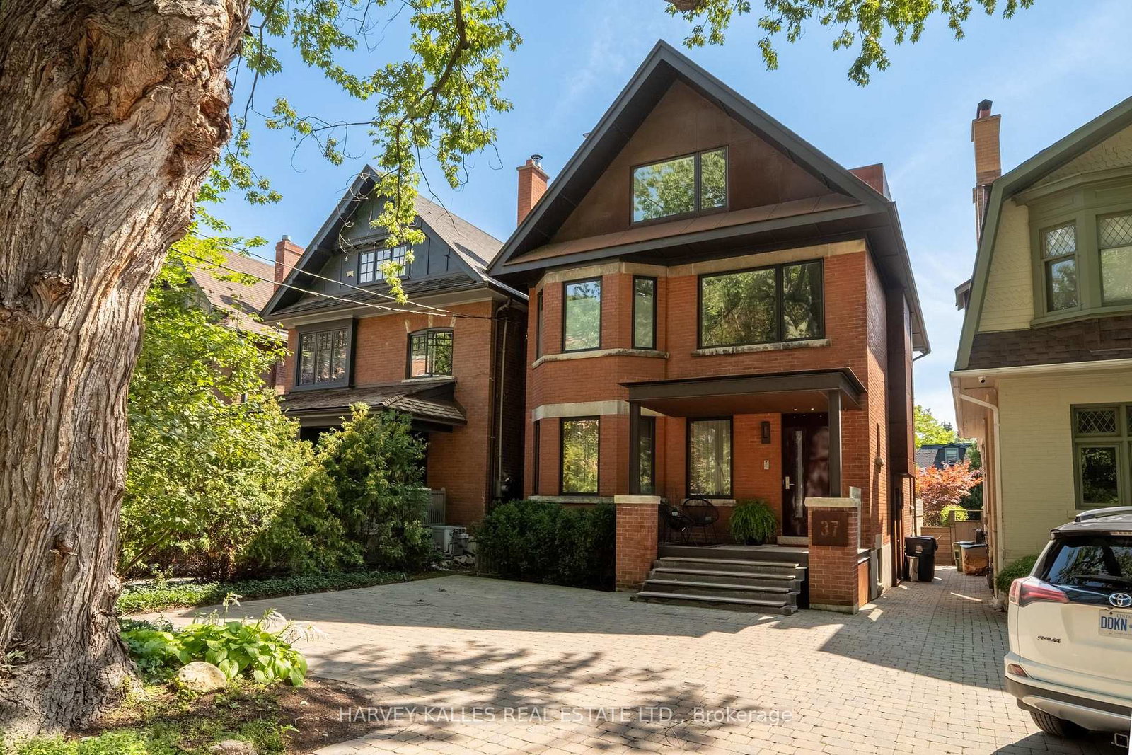 37-woodlawn-avenue-e-toronto-toronto-ontario-c13758458
