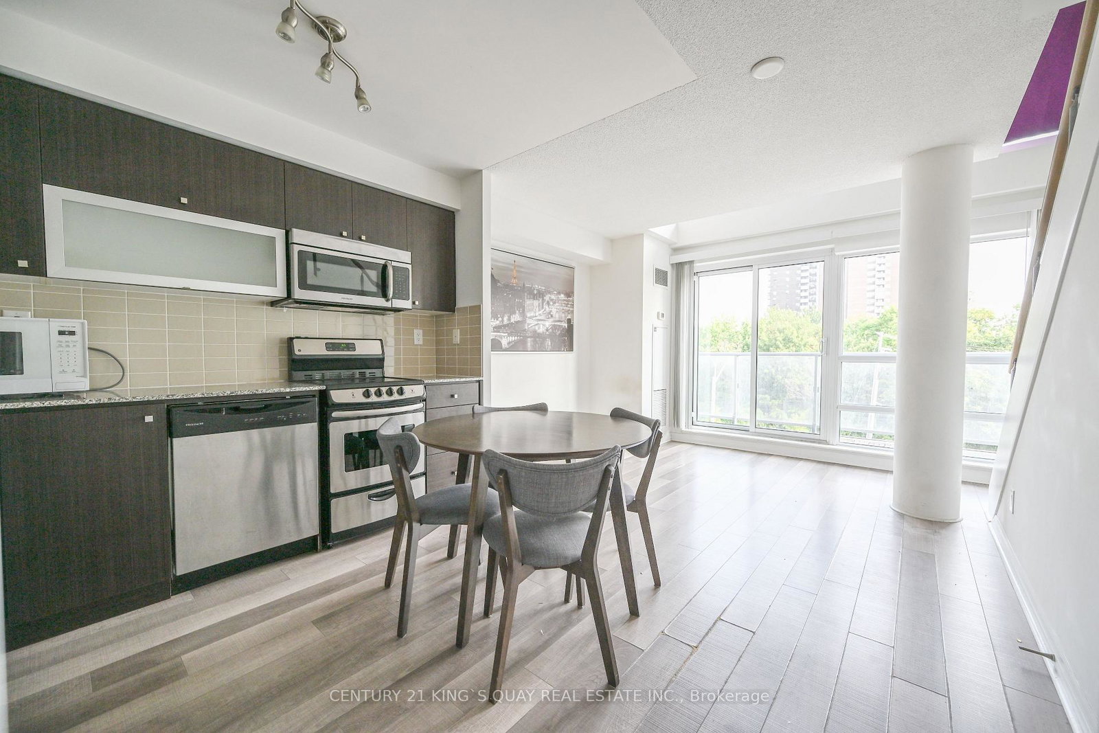 2015-sheppard-avenue-e-toronto-north-york-ontario-c13758782