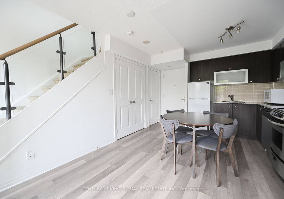 2015-sheppard-avenue-e-toronto-north-york-ontario-c13758782