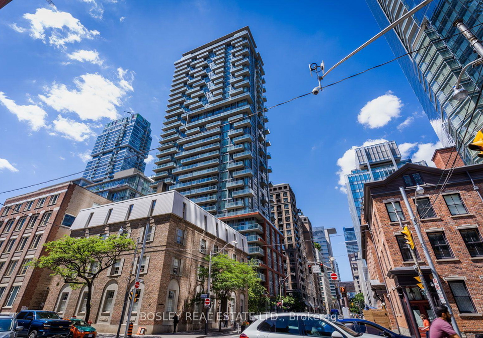 126-simcoe-street-toronto-toronto-ontario-c13759022