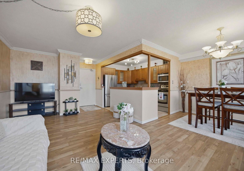 5-shady-golfway-toronto-east-york-ontario-c13760188