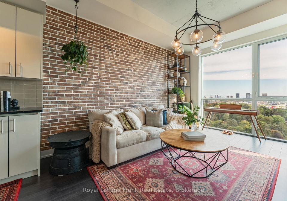 75-the-donway-w-toronto-north-york-ontario-c13760564