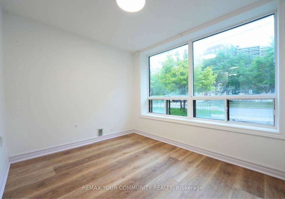 2-lisburn-crescent-toronto-north-york-ontario-c13761130