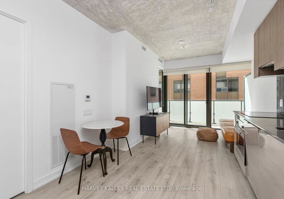 161-roehampton-avenue-toronto-toronto-ontario-c13761432