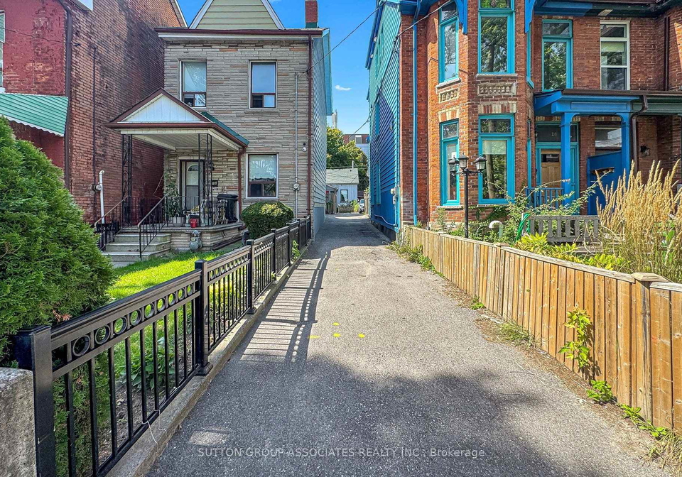 18-12-bellevue-avenue-toronto-toronto-ontario-c13761660