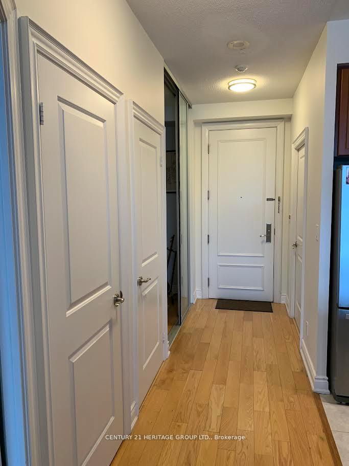 10-bloorview-place-toronto-north-york-ontario-c13761702