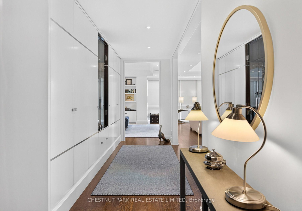 112-st-clair-avenue-w-toronto-toronto-ontario-c13761708