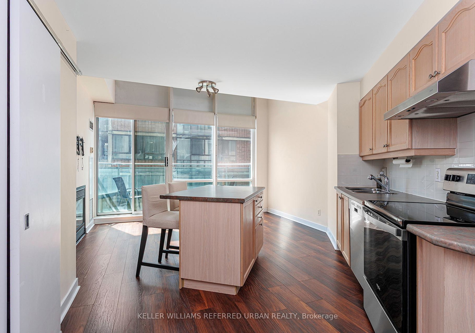 77-lombard-street-toronto-toronto-ontario-c13761728