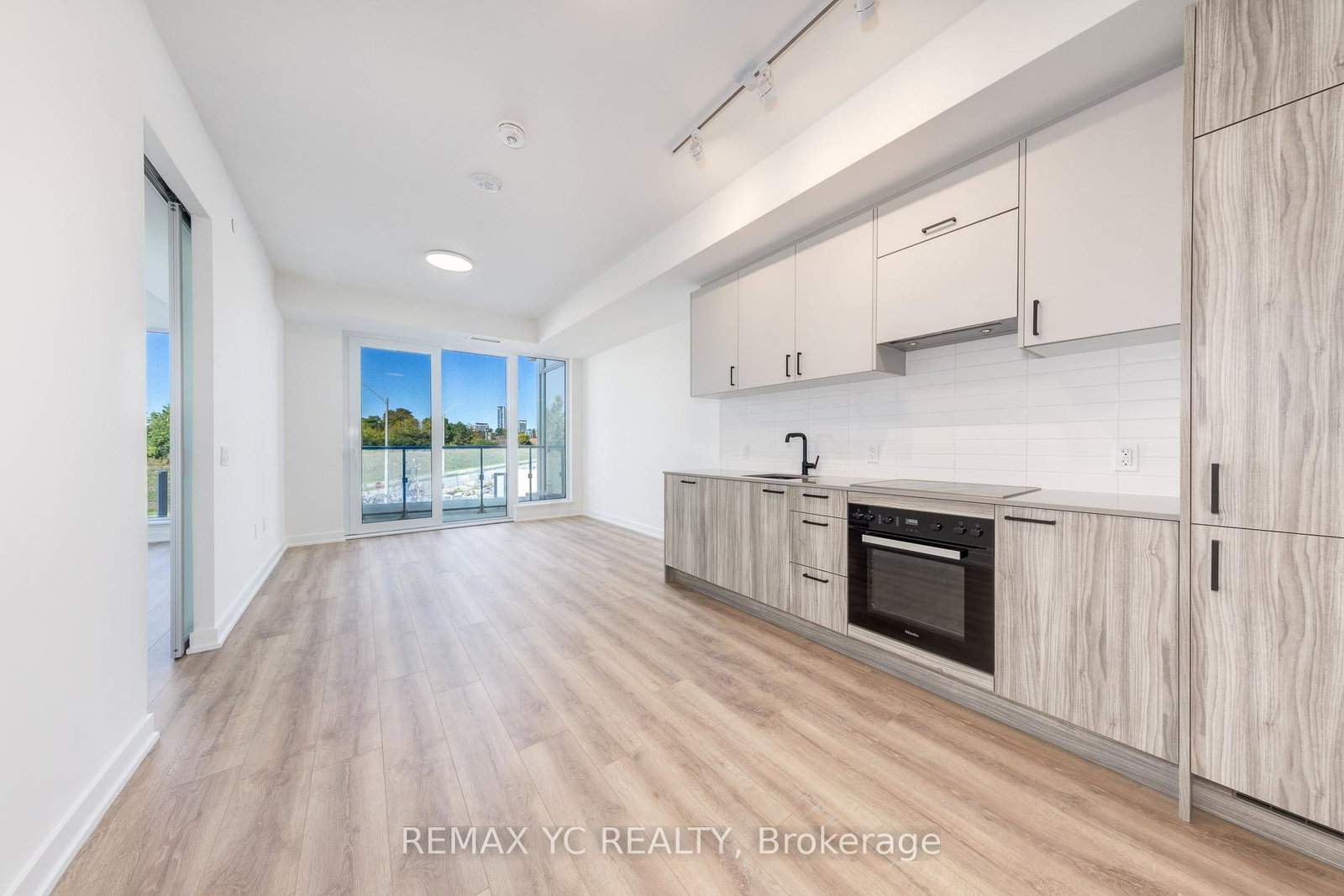 1-kyle-lowry-road-toronto-north-york-ontario-c13762060