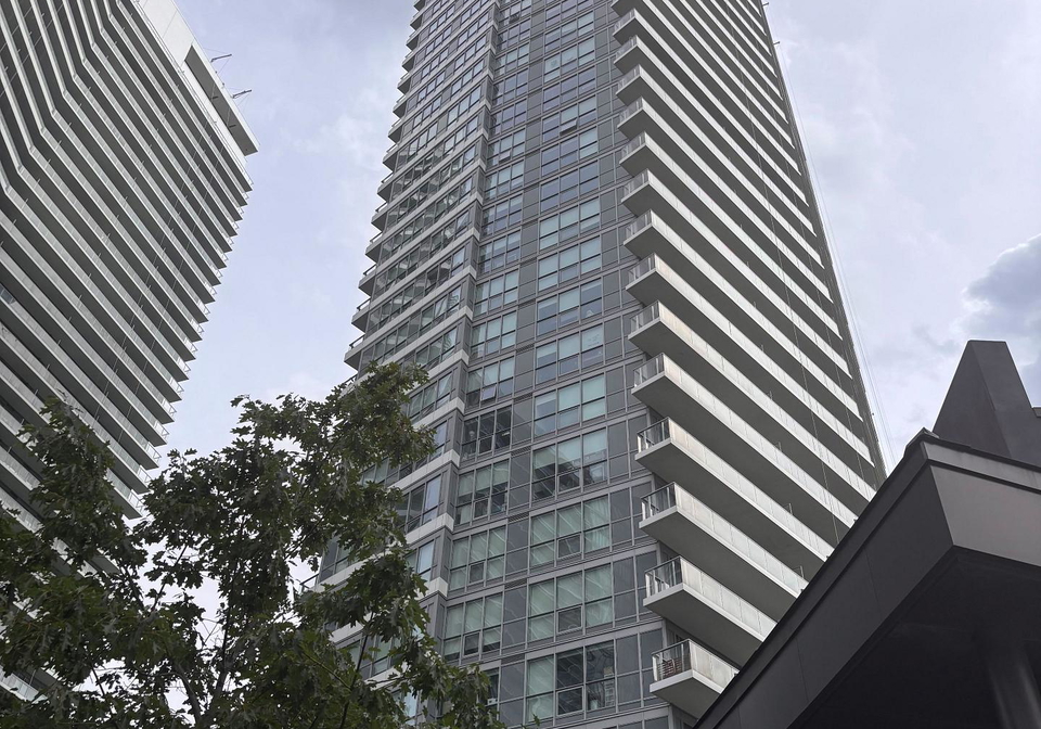 115-mcmahon-drive-toronto-north-york-ontario-c13763054