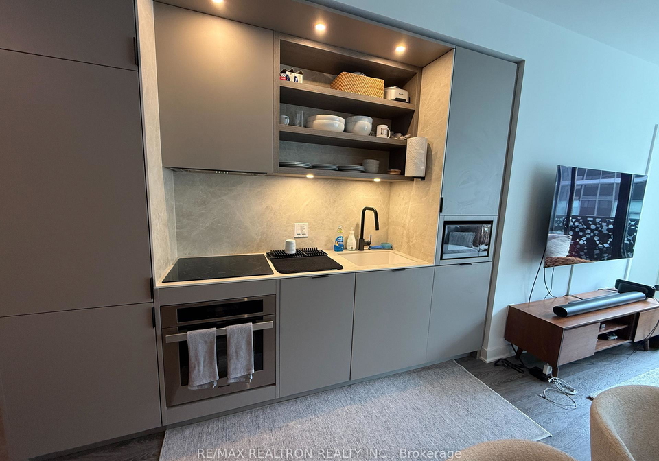 55-charles-street-e-toronto-toronto-ontario-c13763898