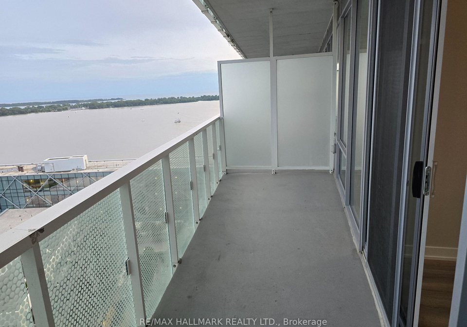 15-queens-quay-e-toronto-toronto-ontario-c13764068