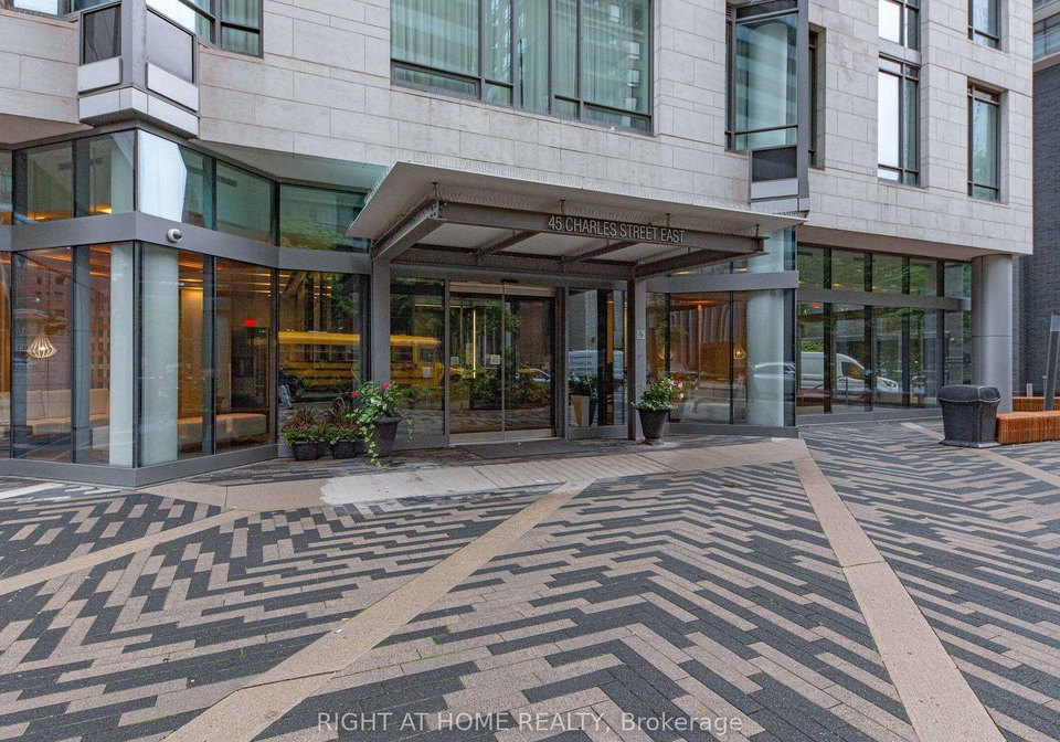 45-charles-street-e-toronto-toronto-ontario-c13764266