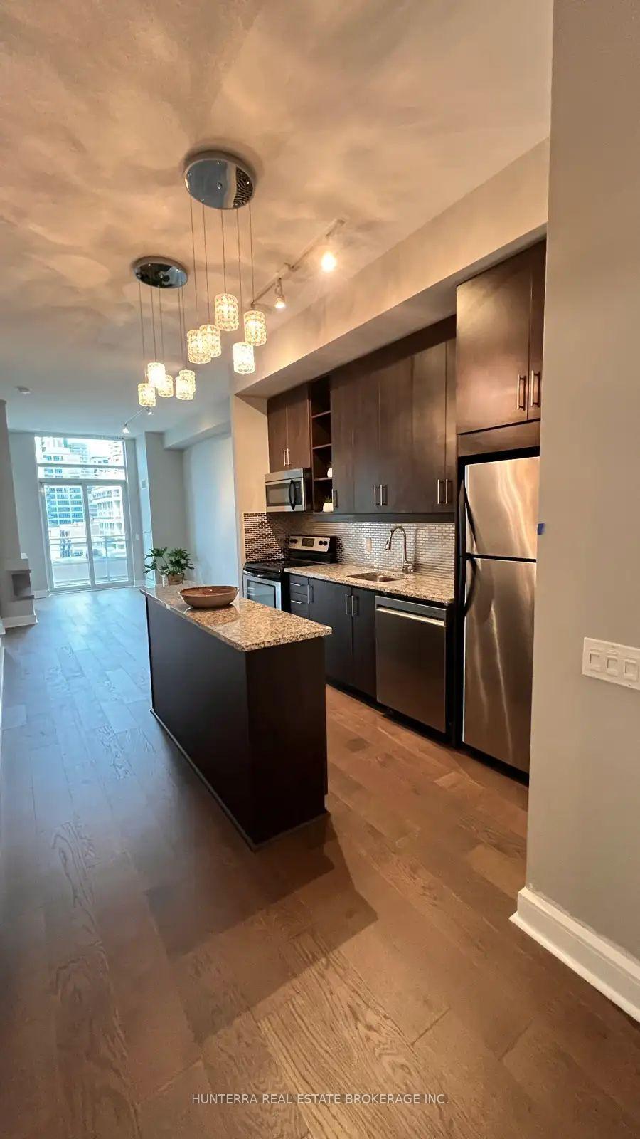 112-george-street-toronto-toronto-ontario-c13764954