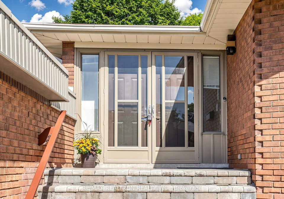 123-francine-drive-toronto-north-york-ontario-c13765468