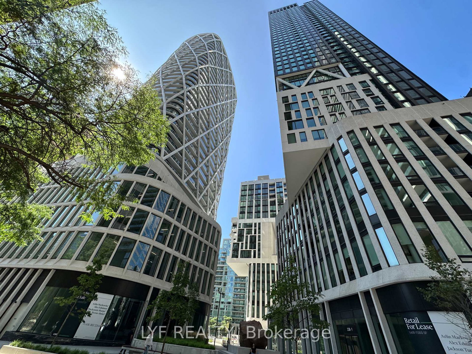230-simcoe-street-toronto-toronto-ontario-c13766182