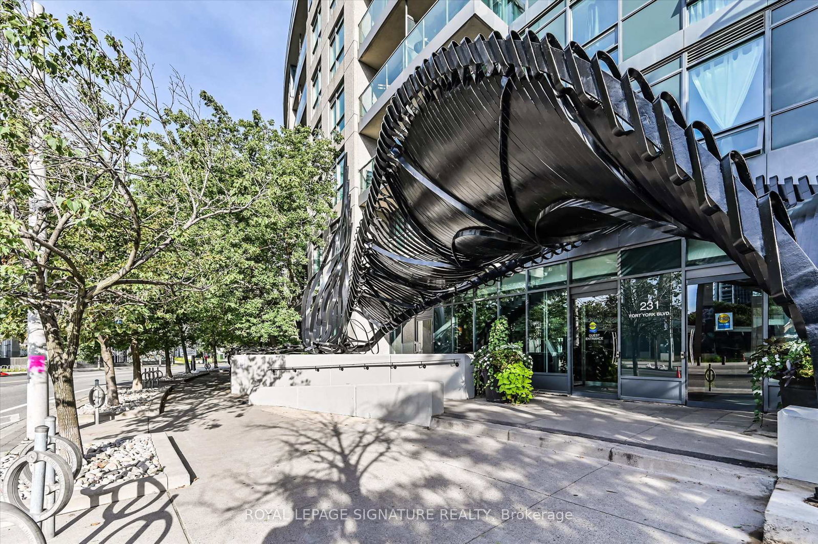 231-fort-york-boulevard-toronto-toronto-ontario-c13766542