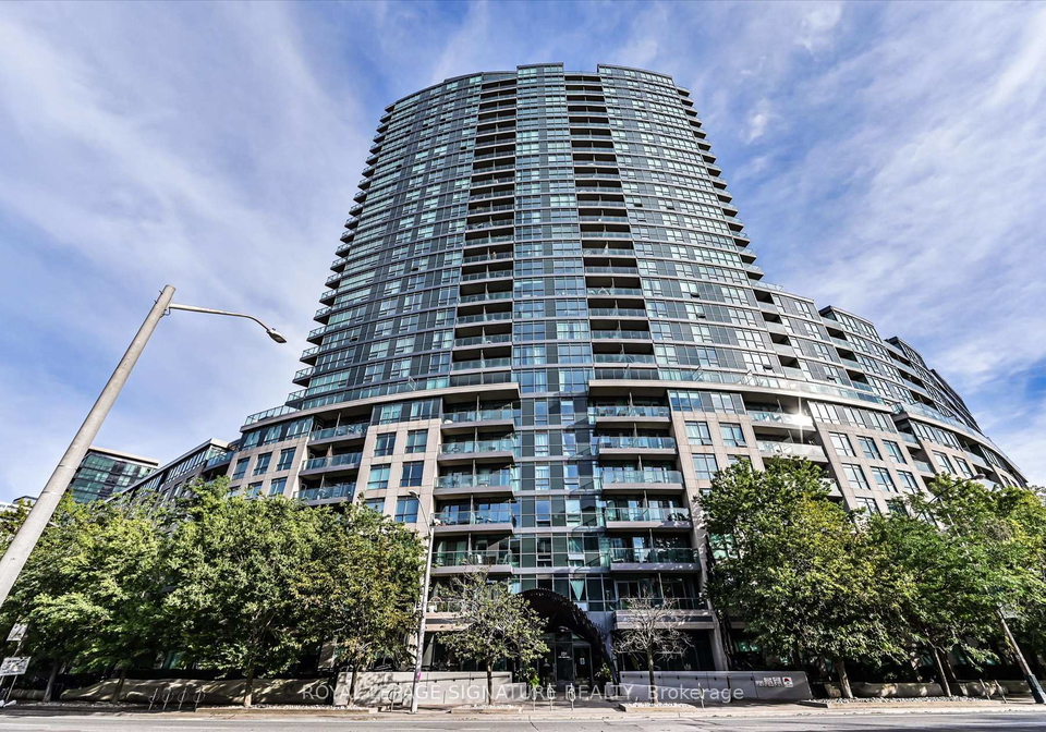 231-fort-york-boulevard-toronto-toronto-ontario-c13766542