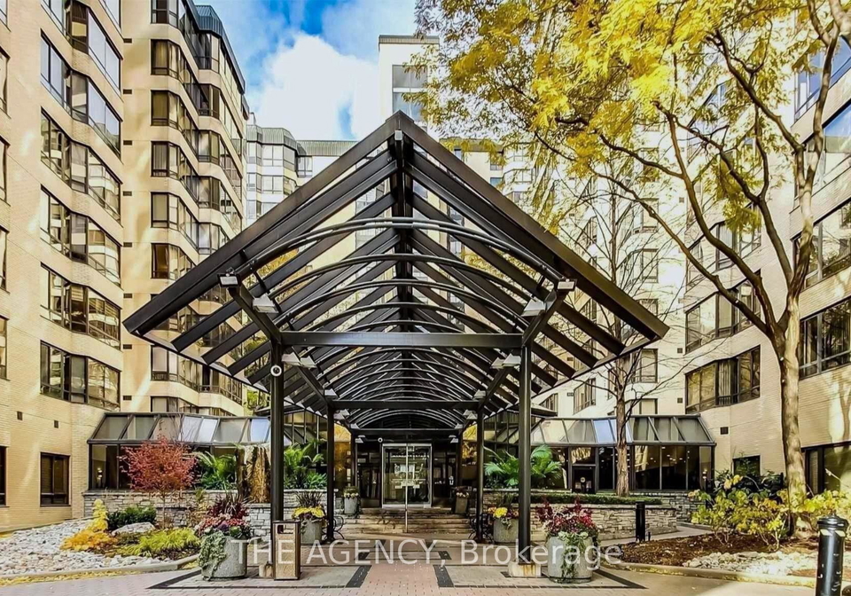 211-st-patrick-street-toronto-toronto-ontario-c13768470
