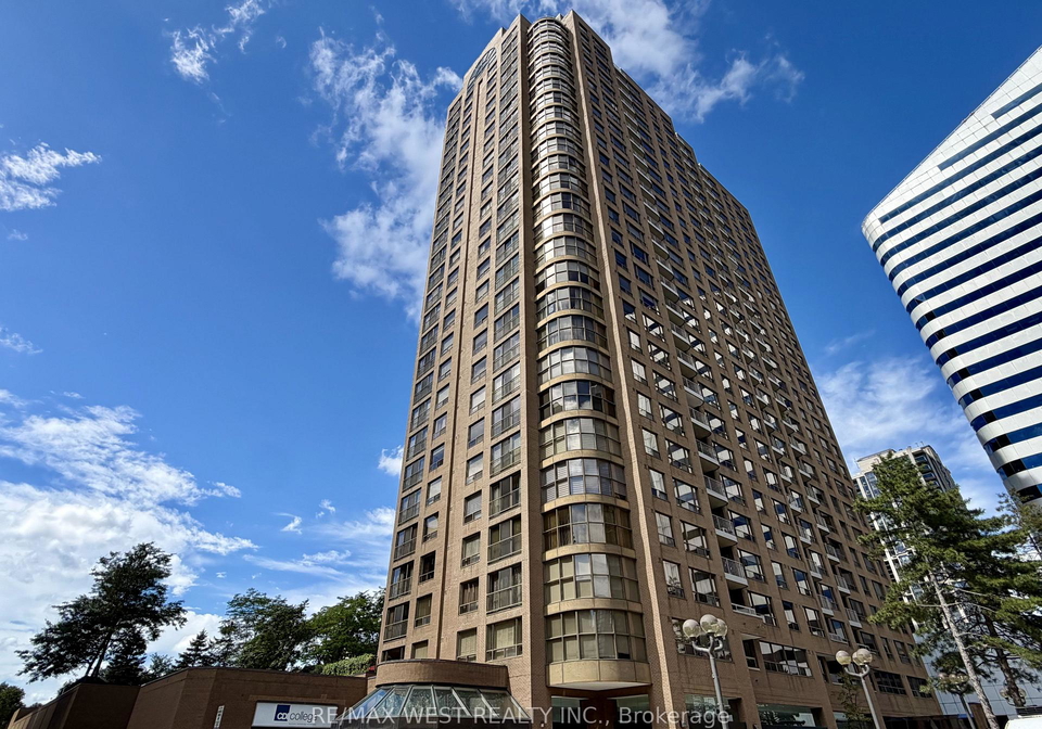 100-upper-madison-avenue-toronto-toronto-ontario-c13768728