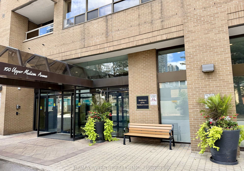 100-upper-madison-avenue-toronto-toronto-ontario-c13768728