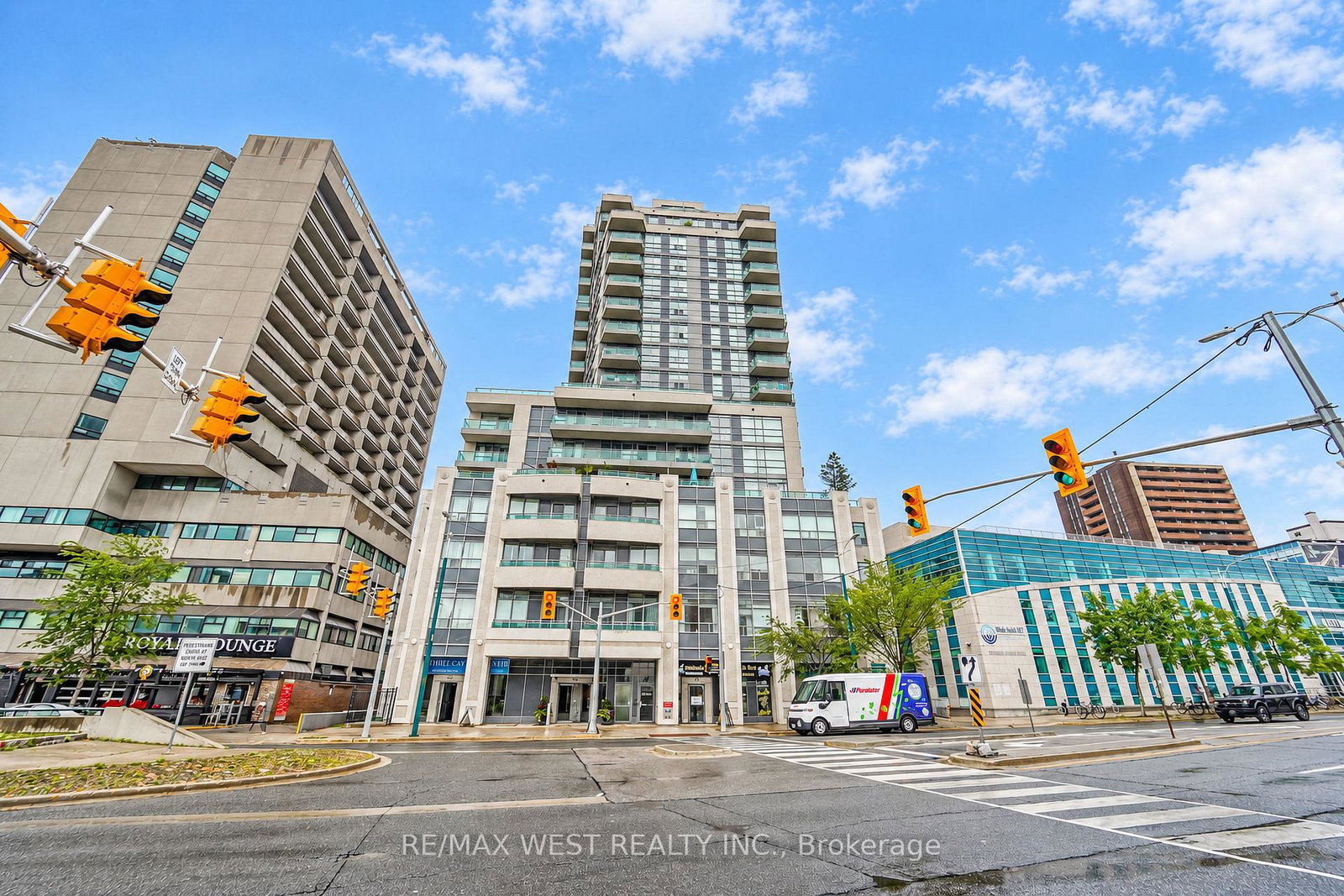 736-spadina-avenue-toronto-toronto-ontario-c13768982