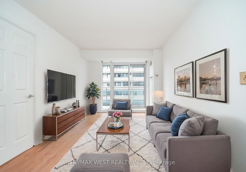 736-spadina-avenue-toronto-toronto-ontario-c13768982