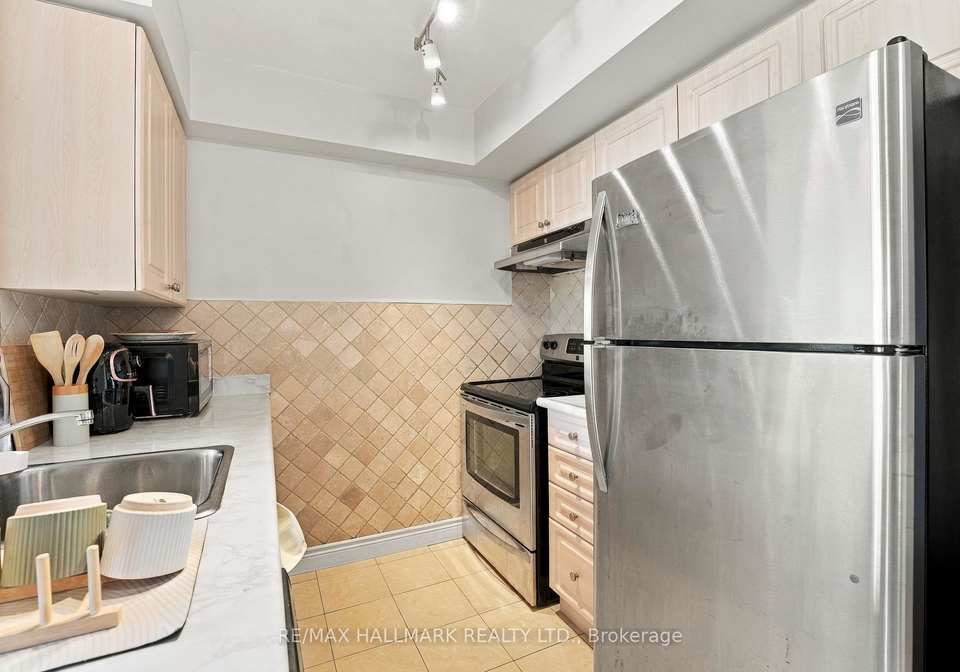 153-beecroft-road-toronto-toronto-ontario-c13769266