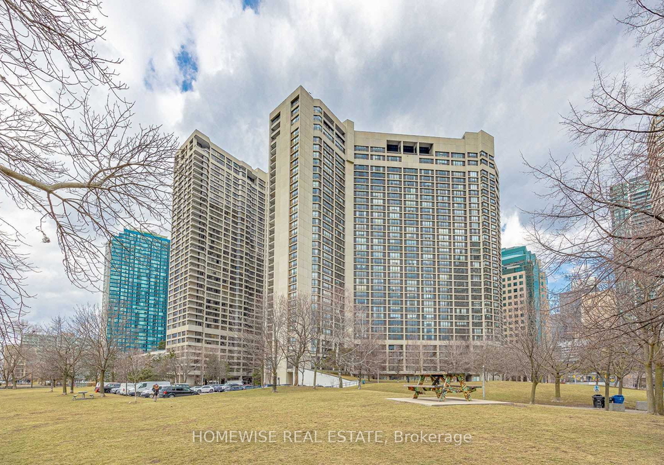 33-harbour-square-toronto-toronto-ontario-c13769680