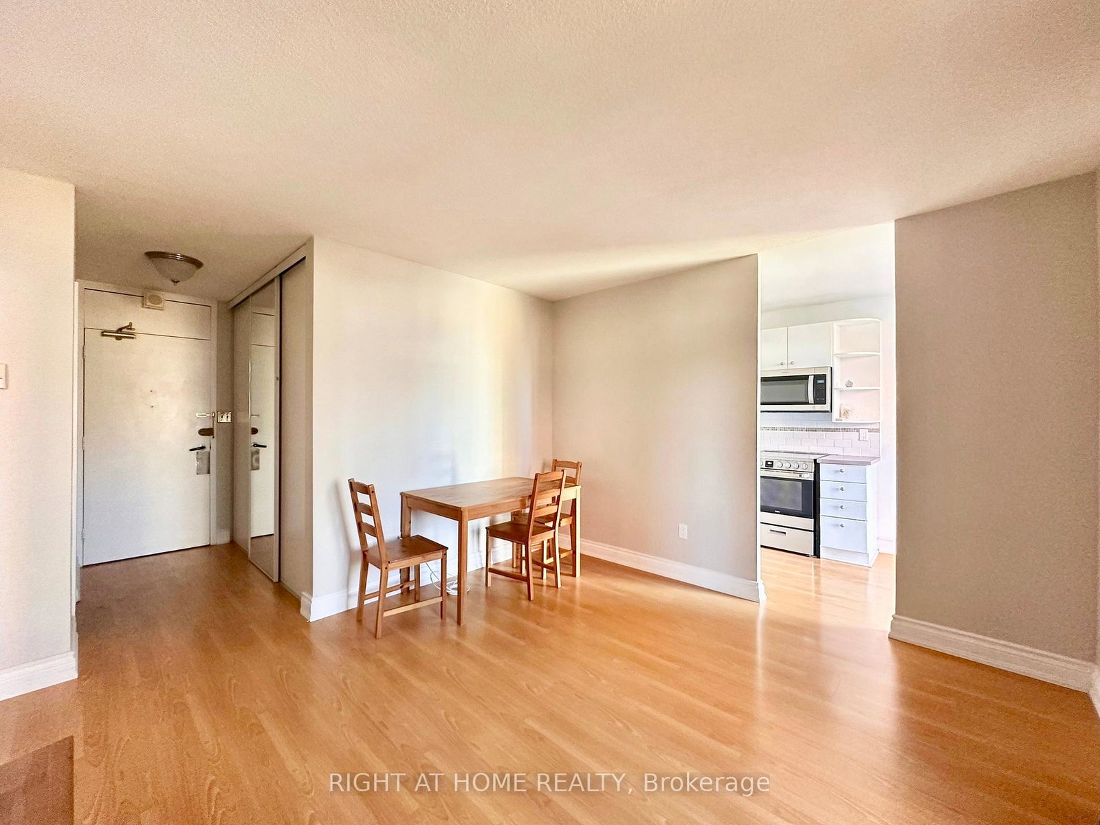 40-homewood-avenue-toronto-toronto-ontario-c13769776