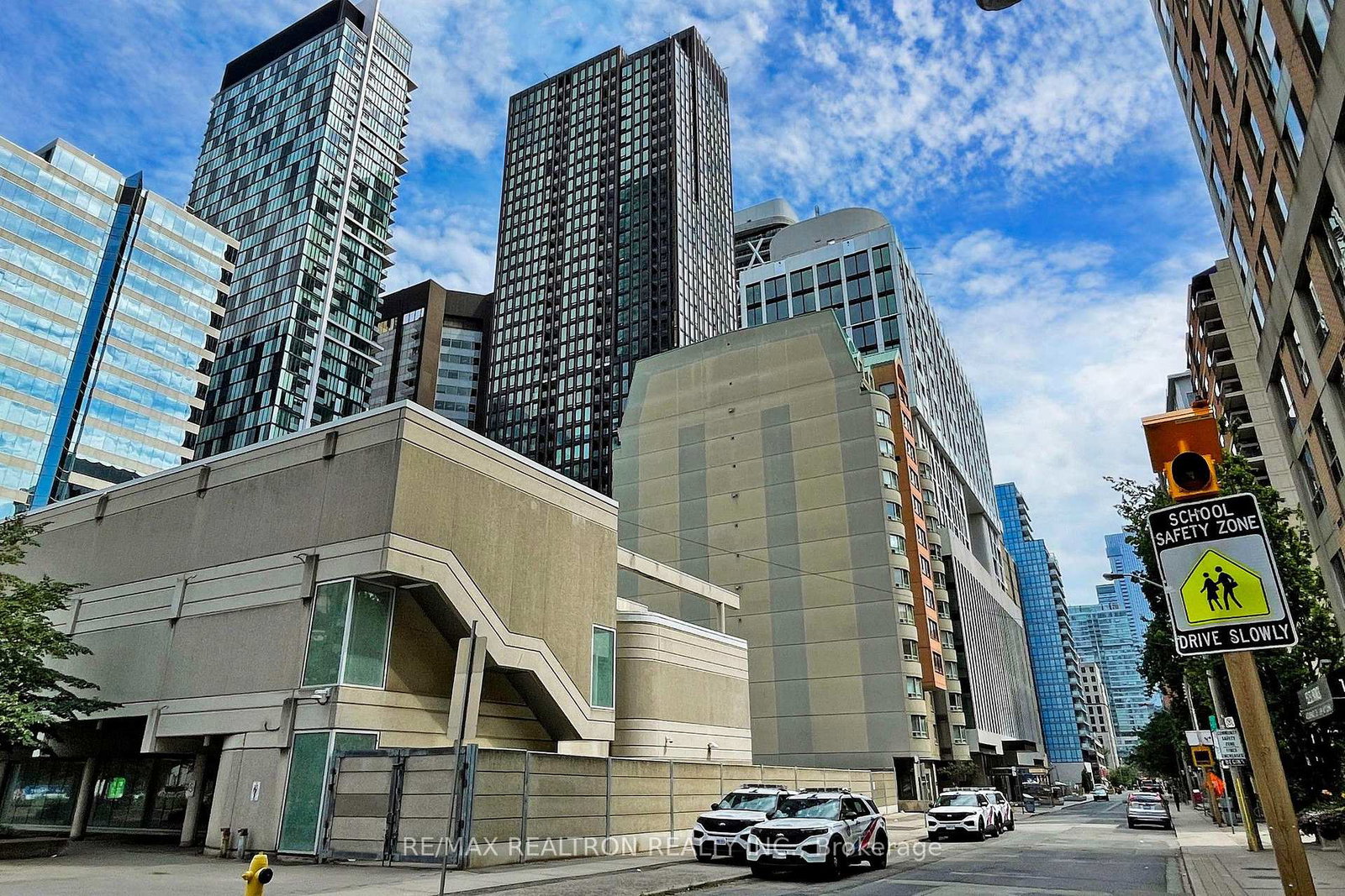 121-st-patrick-street-toronto-toronto-ontario-c13770600