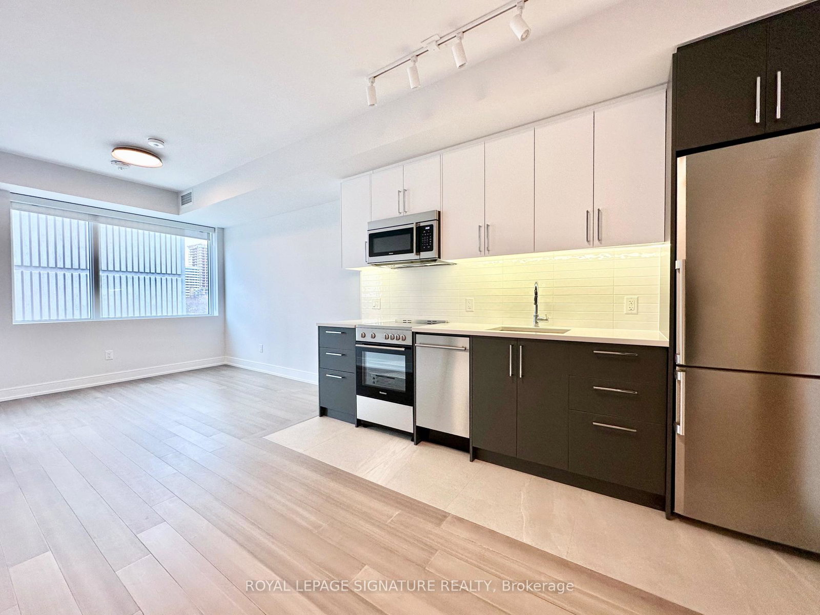 664-spadina-avenue-toronto-toronto-ontario-c13770816
