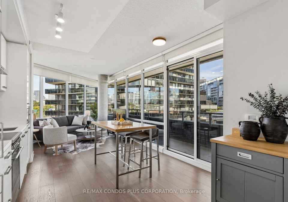 120-bayview-avenue-toronto-toronto-ontario-c13770870