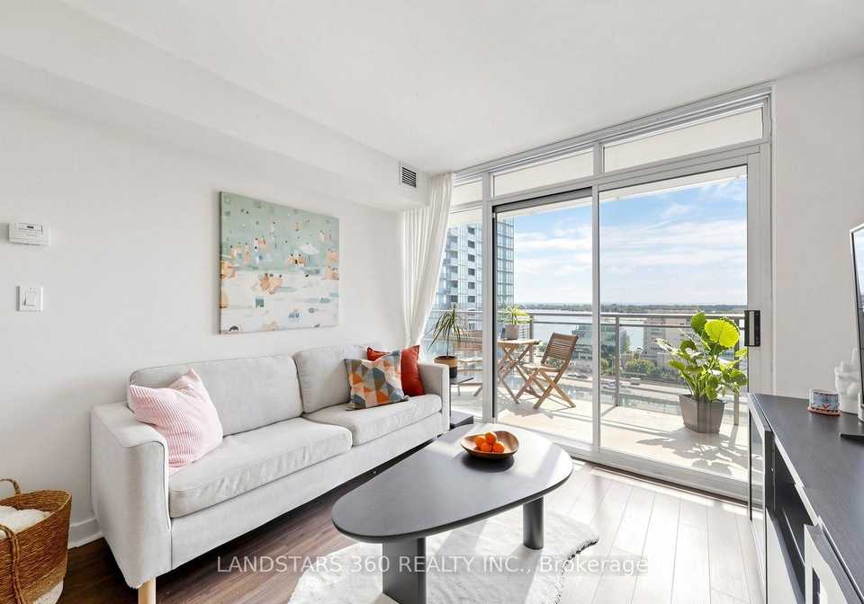 15-fort-york-boulevard-toronto-toronto-ontario-c13770914