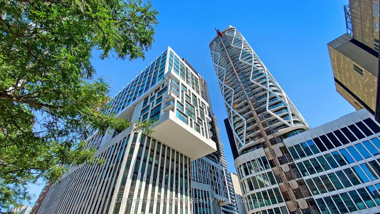 238-simcoe-street-toronto-toronto-ontario-c13771702