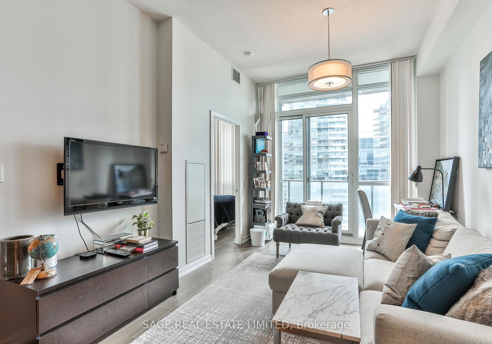55-bremner-boulevard-e-toronto-toronto-ontario-c13772910