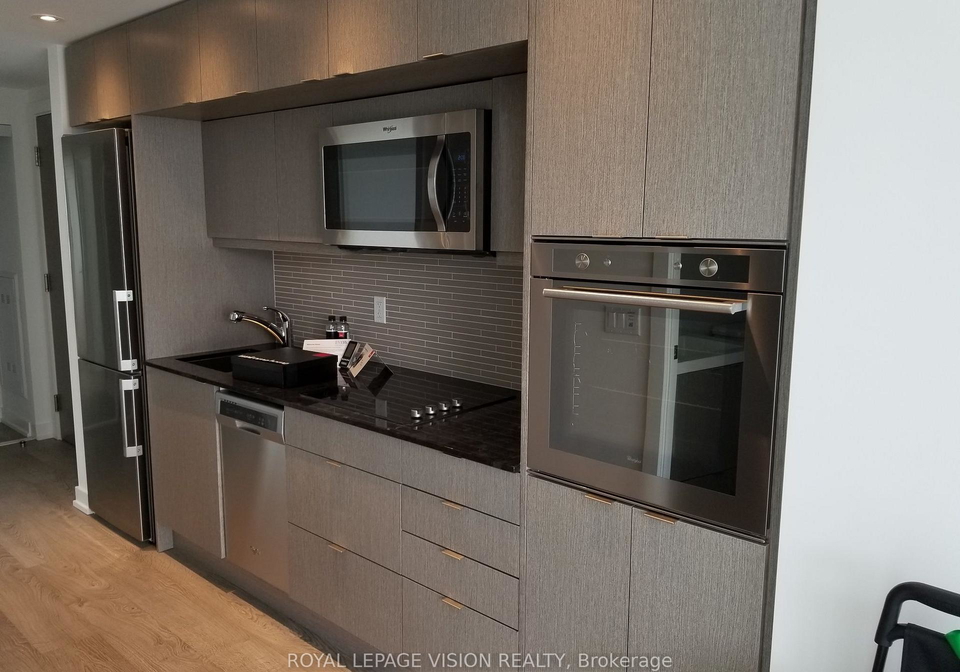 10-york-street-toronto-toronto-ontario-c13773064