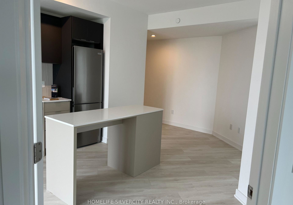 8-tippett-road-toronto-toronto-ontario-c13773096